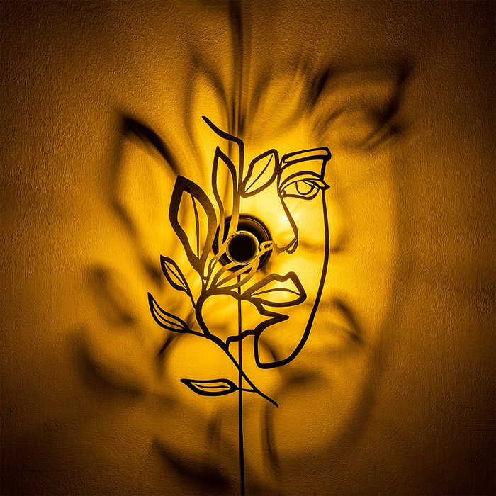 Opviq Lámpara de pared Flower Faced negra Opviq Lámpara de pared Flower Faced negra